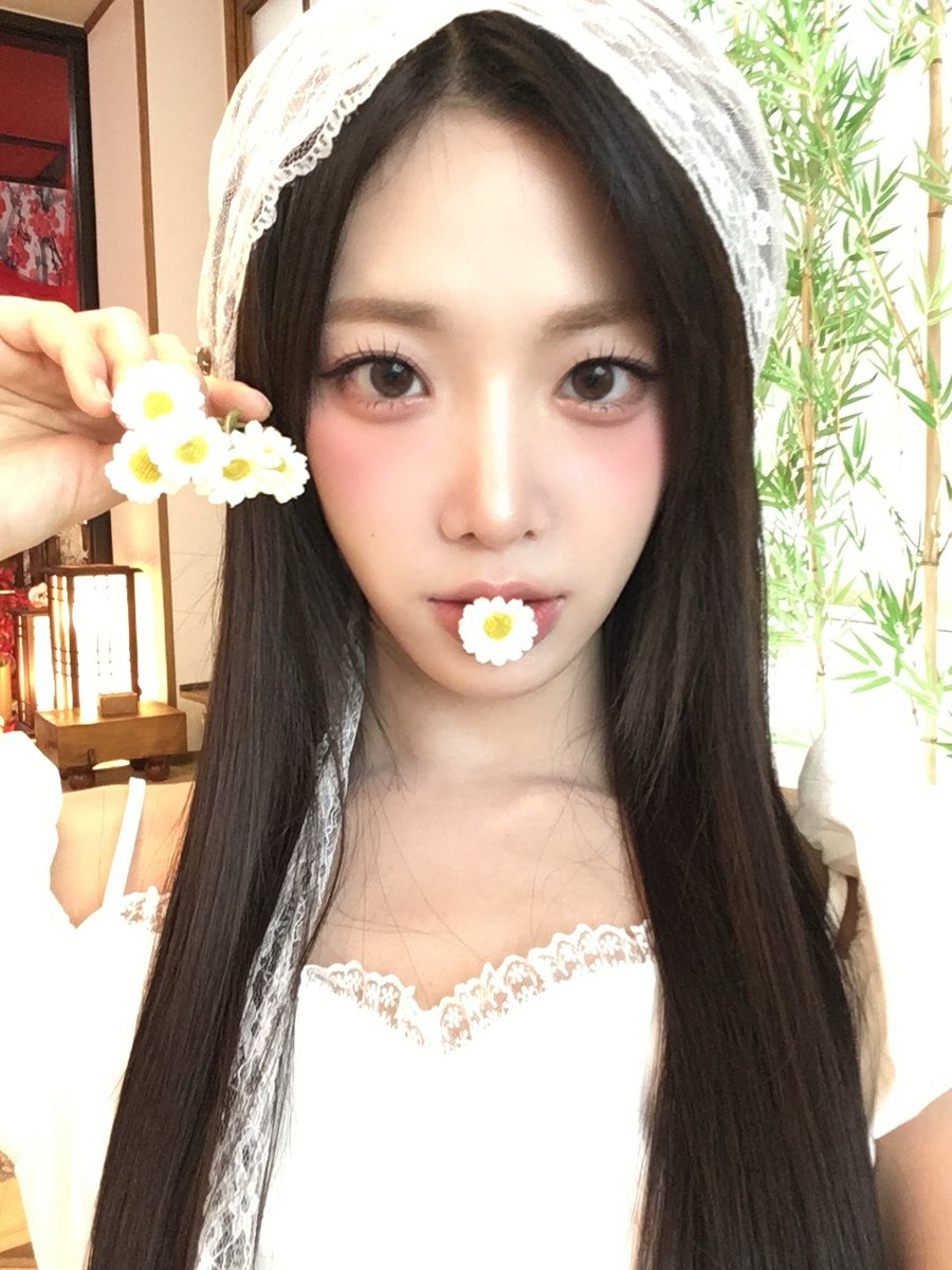 tripleS official tweet media