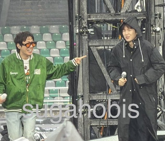 y309gi's tweet photo. hobi got that reaction https://t.co/TJGi9eretS