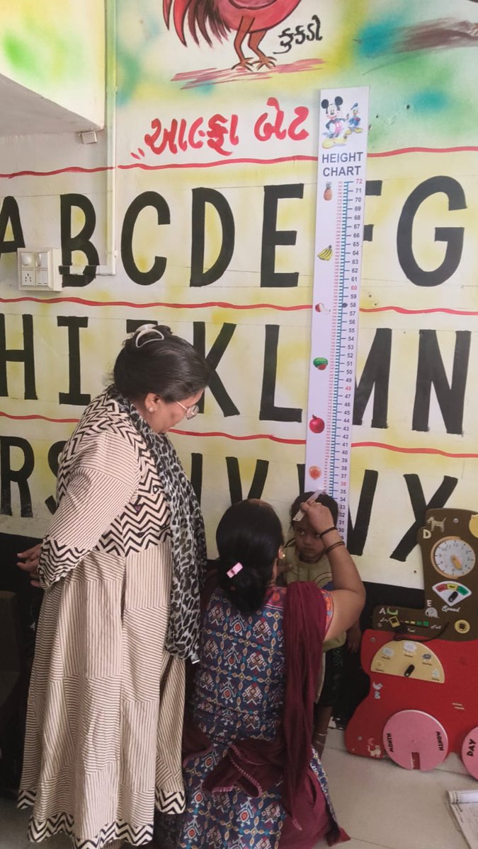 પ્રોગ્રામ ઓફિસરશ્રી દ્વારા શંખેશ્વર ઘટકમાં સ્ટાફ તથા વર્કરની મિટિંગમાં યોજનાકીય ચર્ચા કરી બાળકને પૂર્વ પ્રાથમિક શિક્ષણ મળી રહે તે માટે માર્ગદર્શન આપવામાં આવ્યું. આંગણવાડી કેન્દ્રની વિઝિટમાં PSE અને CMAM અંતર્ગત બાળકોના વજન ઉચાઇની ખરાઈ કરવામાં આવી. <a href="/DDOPatan1/">DDO Patan</a> <a href="/CollectorPatan/">Collector Patan</a>