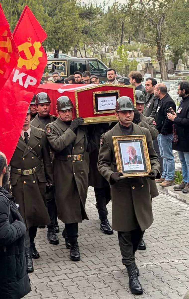 Aşağıdaki haberi bu fotoğraf eşliğinde yorumlayalım şimdi..