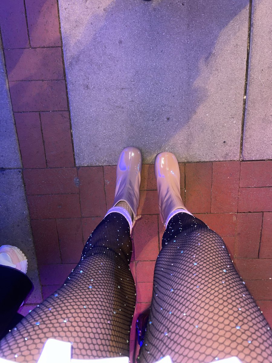 𝒮𝓅𝒾𝒸𝓎 𝒮𝑒𝒹𝓊𝒸𝓉𝓇𝑒𝓈𝓈 tweet media