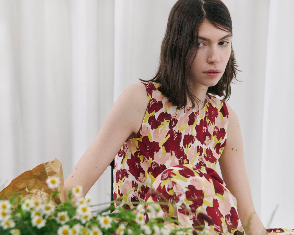 marniofficial's tweet image. Between thought and presence,
the room becomes a composition.

Discover the Spring Summer 2026 Collection online and in Marni boutiques.

Photographer: Luna Conte
#Marni