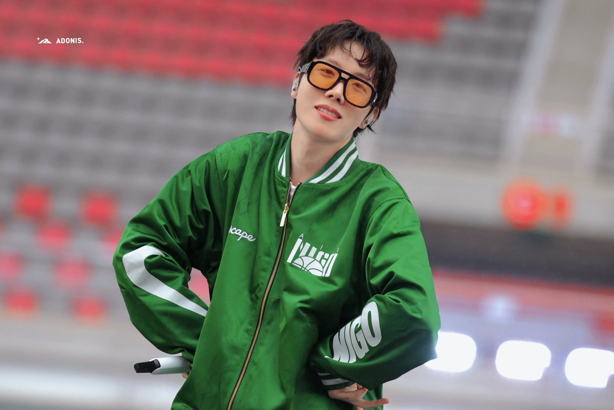 아도니스 Adonis 💫 tweet media