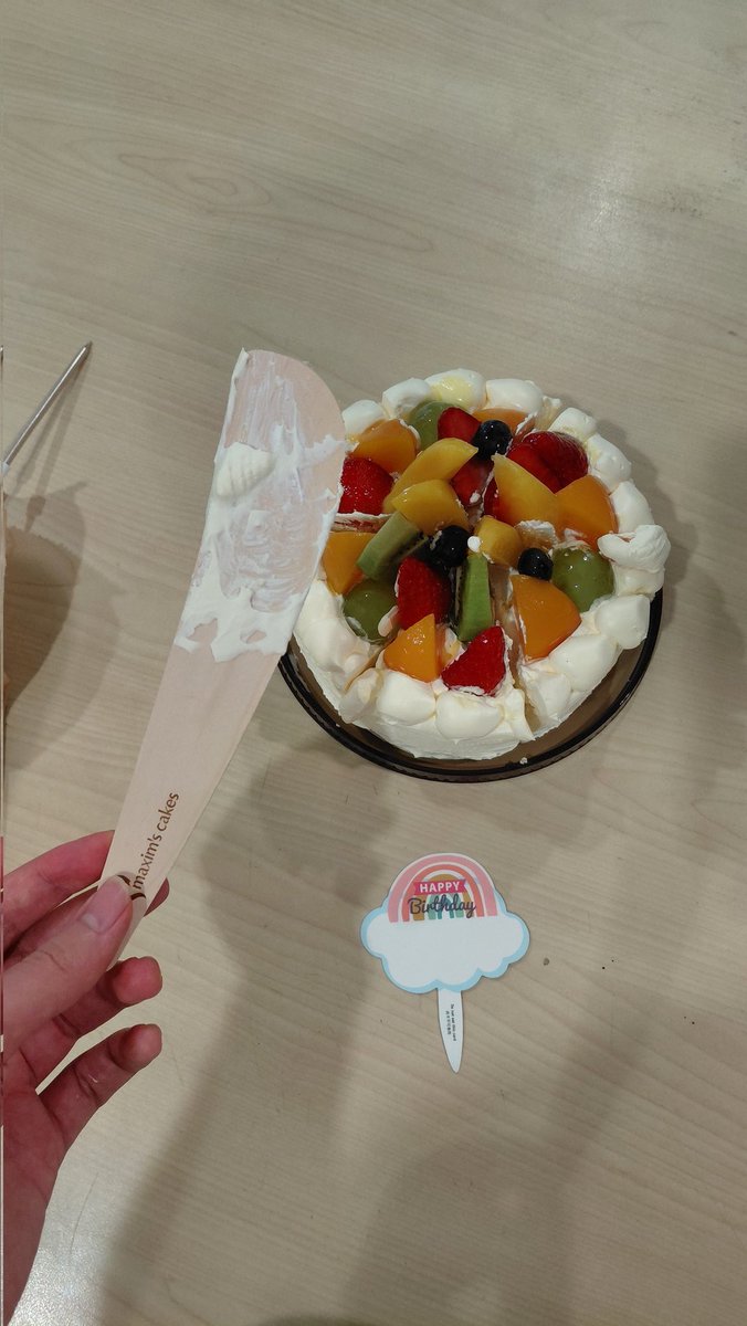 maxbireo tweet media