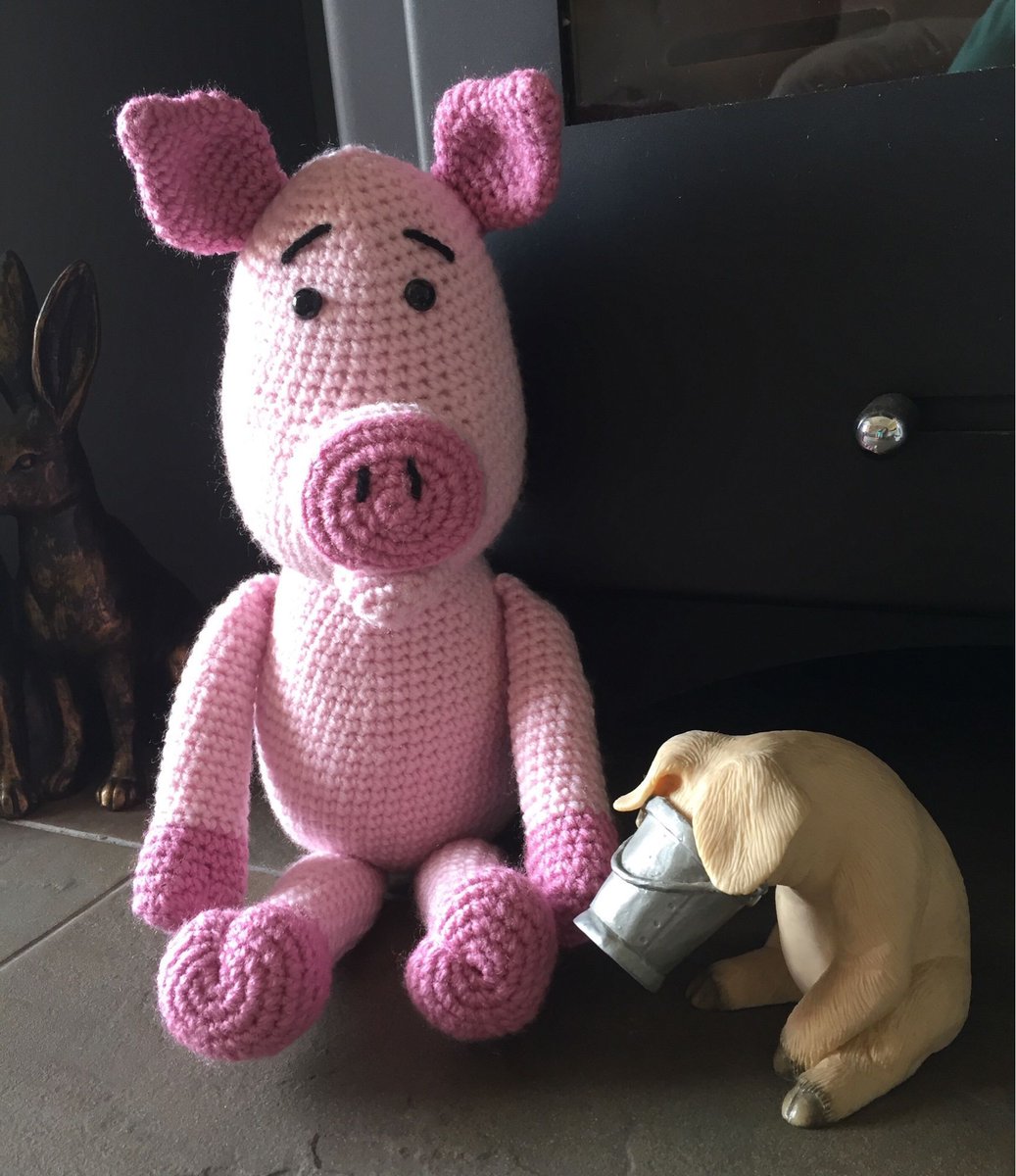 Tanyawarren's tweet image. This little piggy is going to market.  Save his bacon and help me find him a home! 

bitzas.etsy.com/listing/520640…

  #firsttmaster #TweetUK #MHHSBD #craftbizparty