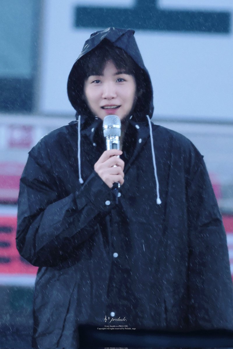 너무 귀여운 까만 우비 커플