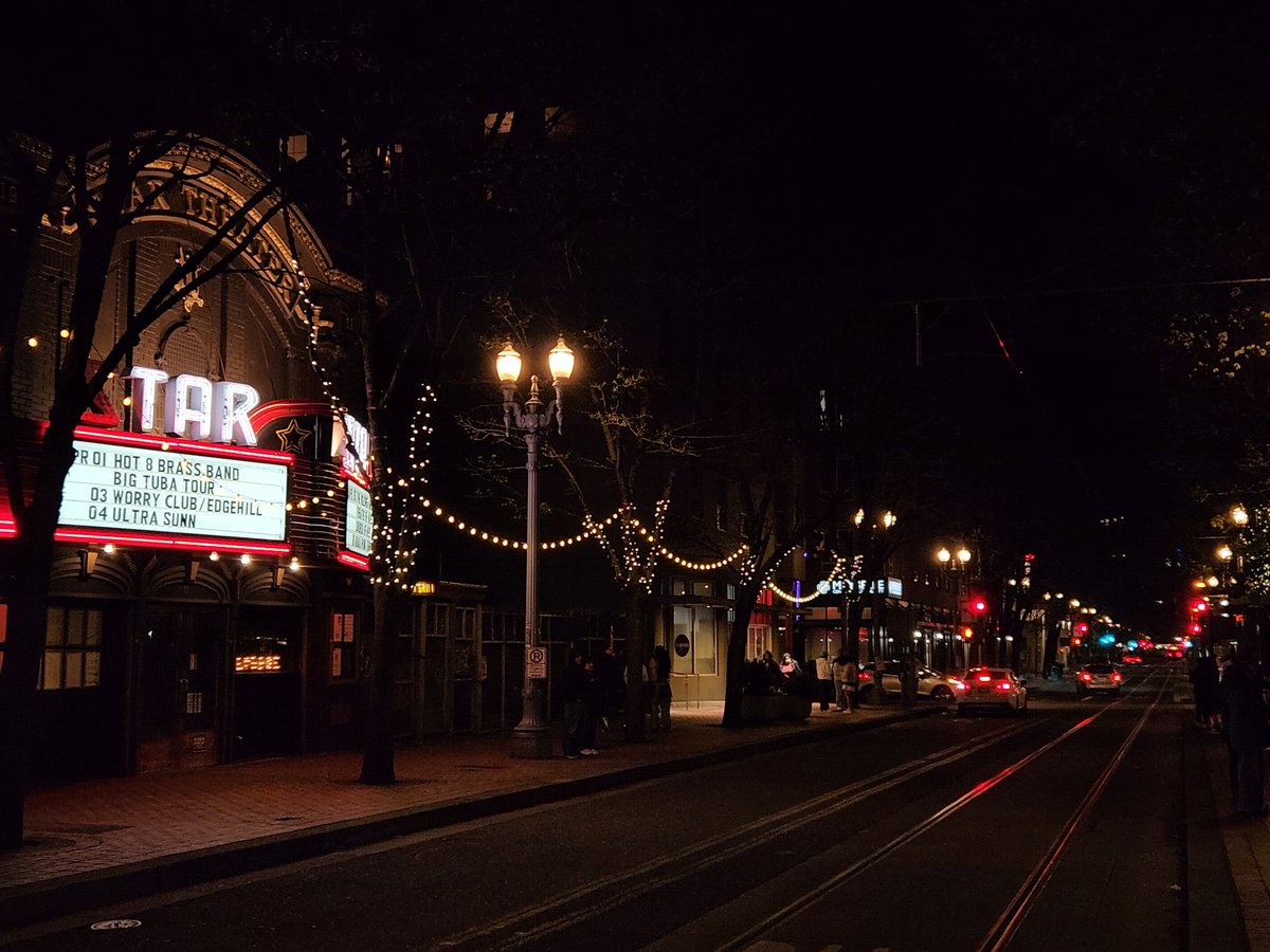 Qué bello Portland de noche 🥺✨️🫶🏻