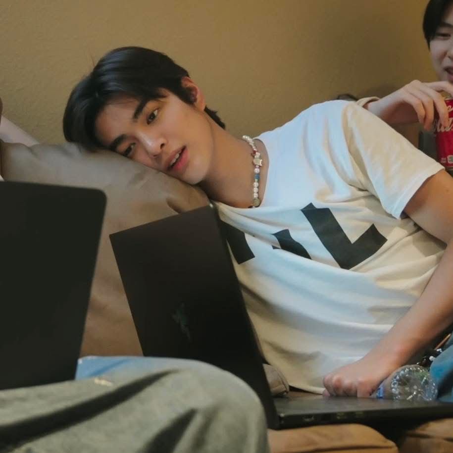 keonho pics tweet media