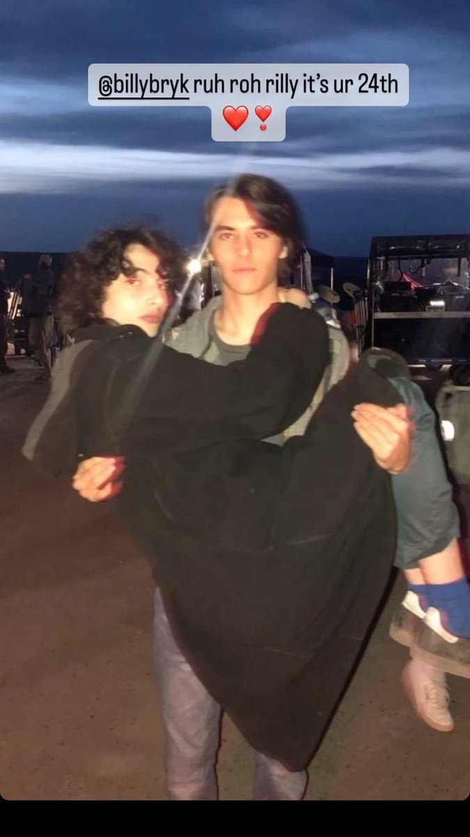 нана ˙𐃷˙ tweet media