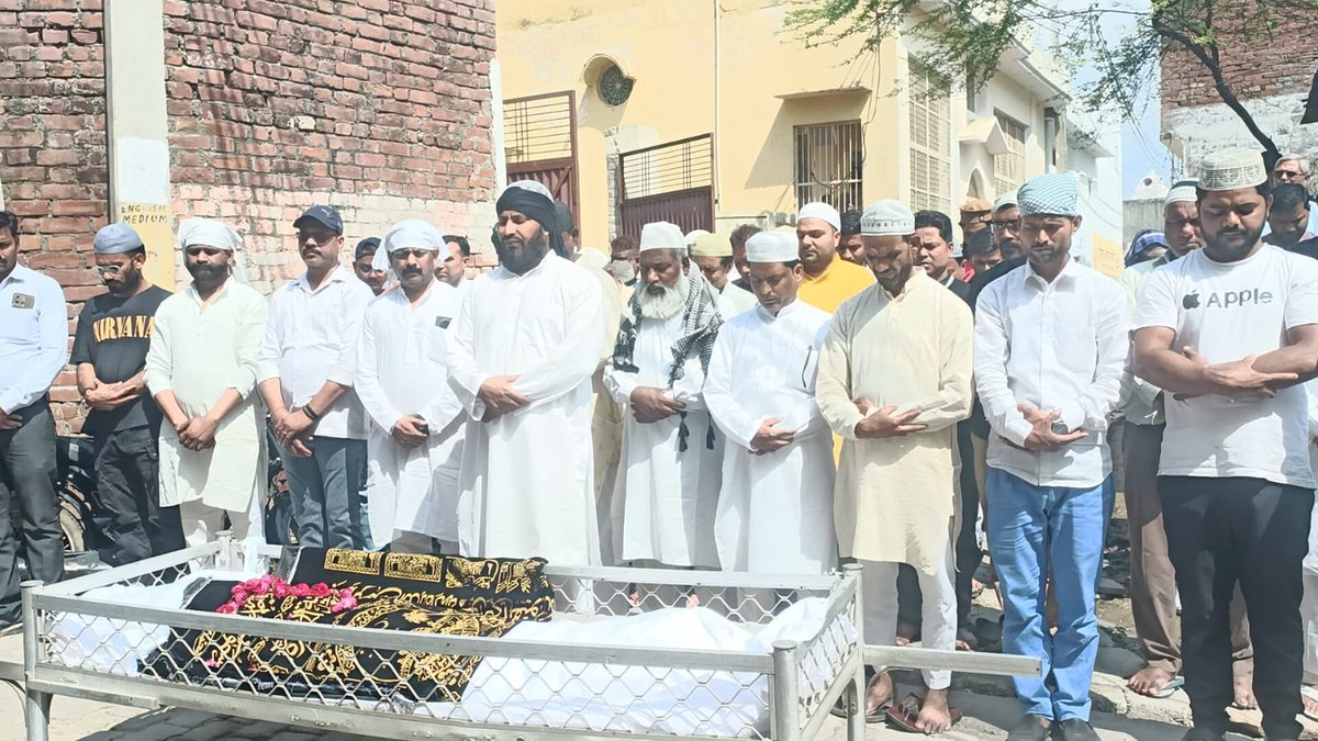 Wasim Akram Tyagi tweet media