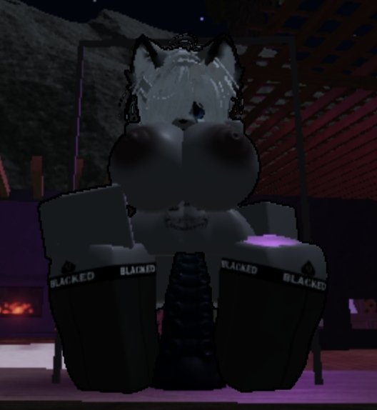 𝑵𝒐𝒂🔞 tweet media