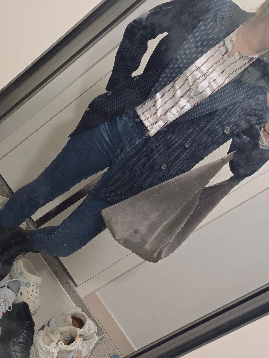 비에 (LI_VIE) tweet media