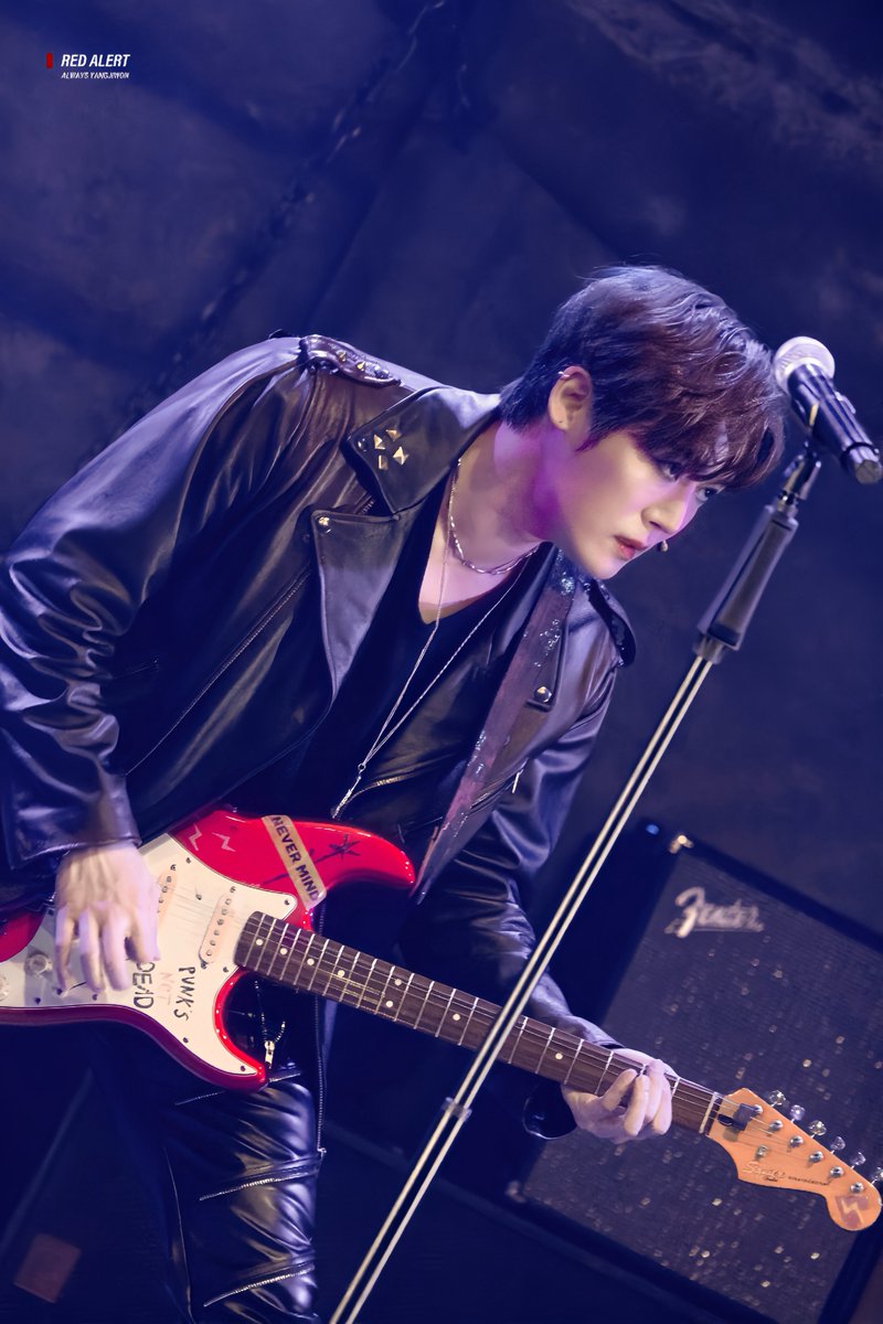 RED ALERT tweet media