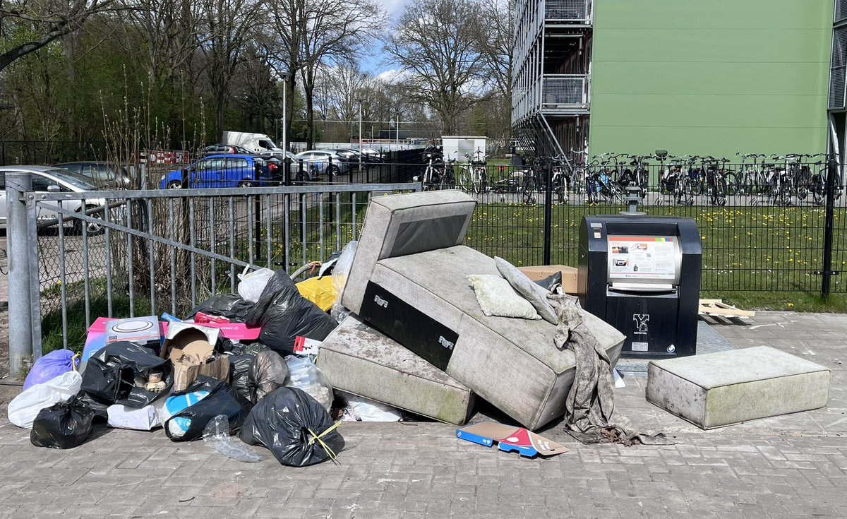 Afvaldumping Hengelo tweet media