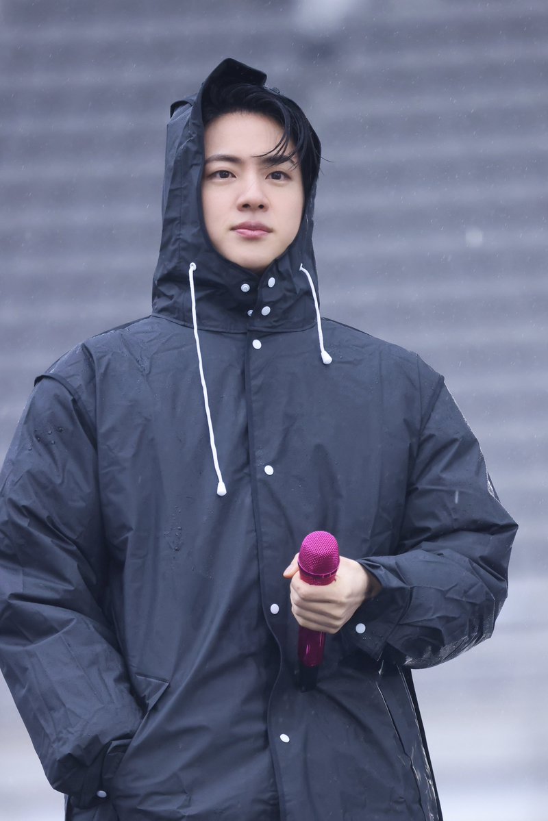 ALittleBraver92's tweet image. 260409 soundcheck preview 

#방탄소년단진 #김석진 #석진 #진 #BTSJIN #JIN 
#BTS_ARIRANG #BTS_WORLDTOUR_ARIRANG