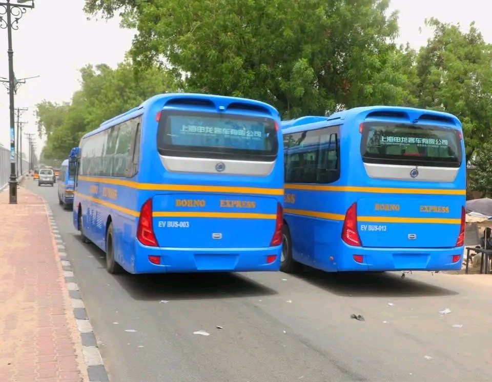 alai_bunu's tweet photo. Zulum Rolls Out 20 Electric Buses to Cushion Petrol Price Hike

Borno State Governor, @ProfZulum, has directed the immediate deployment of 20 luxury electric buses for public use as part of measures to cushion the impact of the recent petrol price hike on residents. https://t.co/5bfeFMrjAA