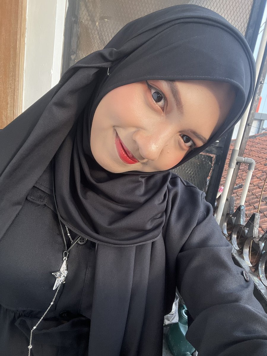 DECEWON.채원🐯 tweet media