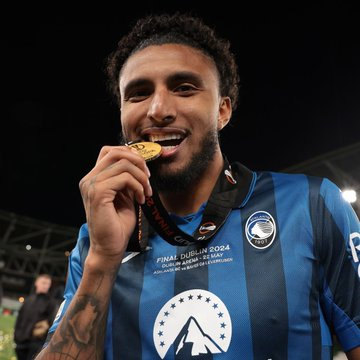 echarles81's tweet image. Manchester United could be involved in a summer deal that would see Joshua #Zirkzee move to Atalanta in a swap deal for midfielder #Ederson. #MUFC 

Source: The Mirror