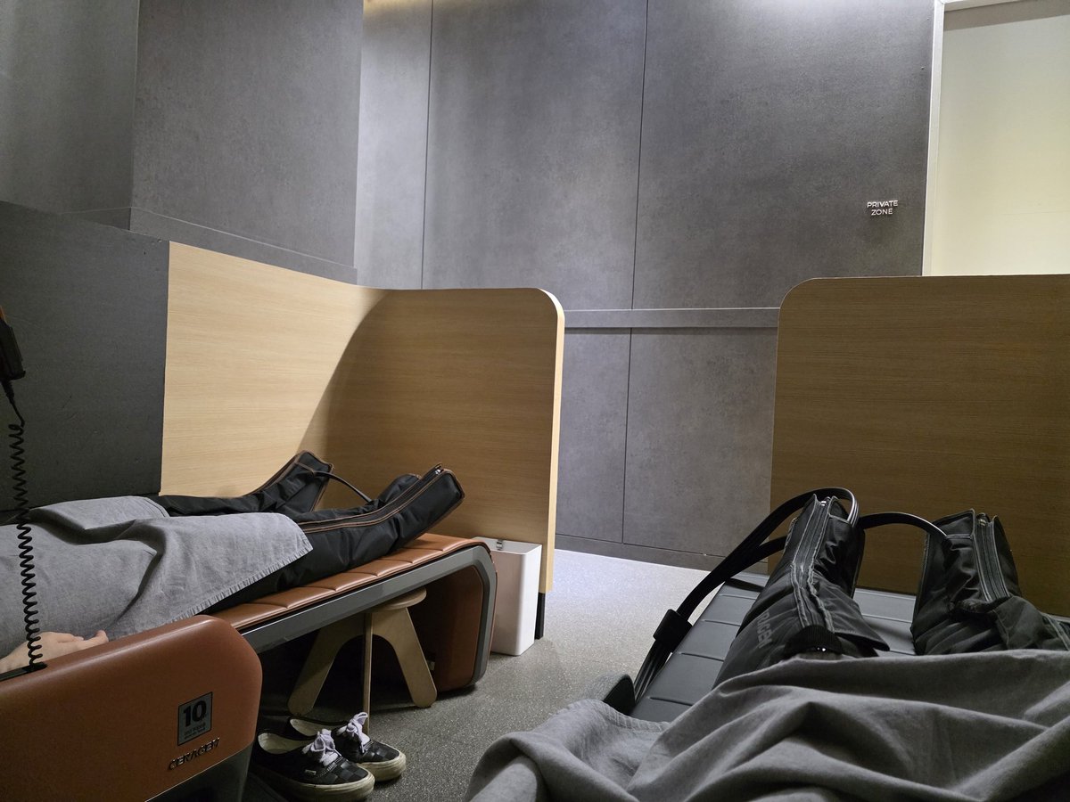 liliz⟭⟬릴리즈⟬⟭⁷ tweet media