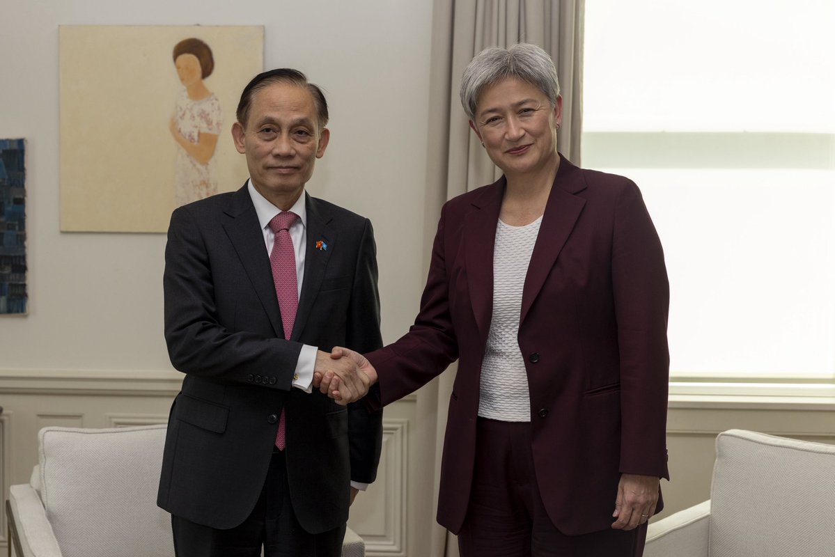 Senator Penny Wong tweet media