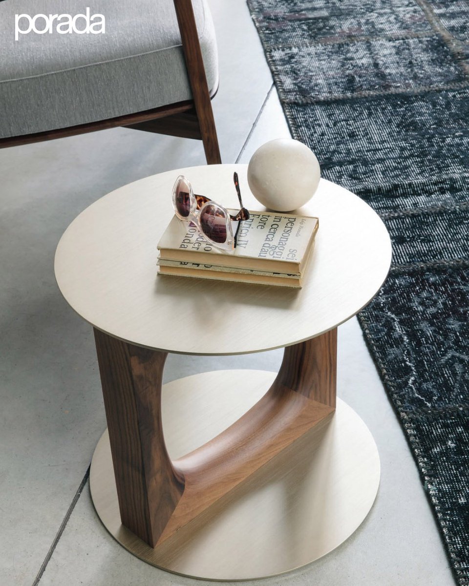 AlgarvProperAg's tweet image. Tenco Table — Porada
A sculptural coffee table designed by Carlo Ballabio, combining solid Canaletta walnut with brushed brass details for a refined and contemporary look.
#porada #italiandesign #coffeetable #designfurniture #interiordesign #modernliving #designlovers