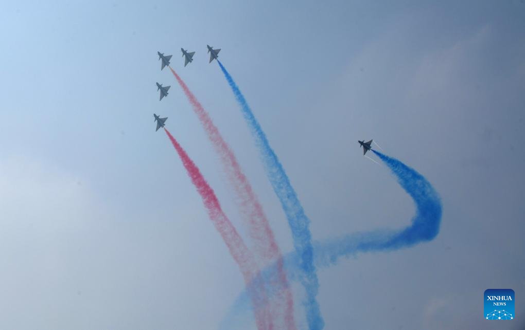 Mehr als 1.100 Unternehmen aus 18 Ländern und Regionen haben ihre Teilnahme an der 16. China International Aviation and Aerospace Exhibition bestätigt, die im November in der südchinesischen Küstenstadt Zhuhai stattfinden wird. german.people.com.cn/n3/2026/0409/c…