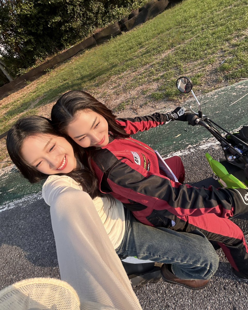 อะตวม tweet media