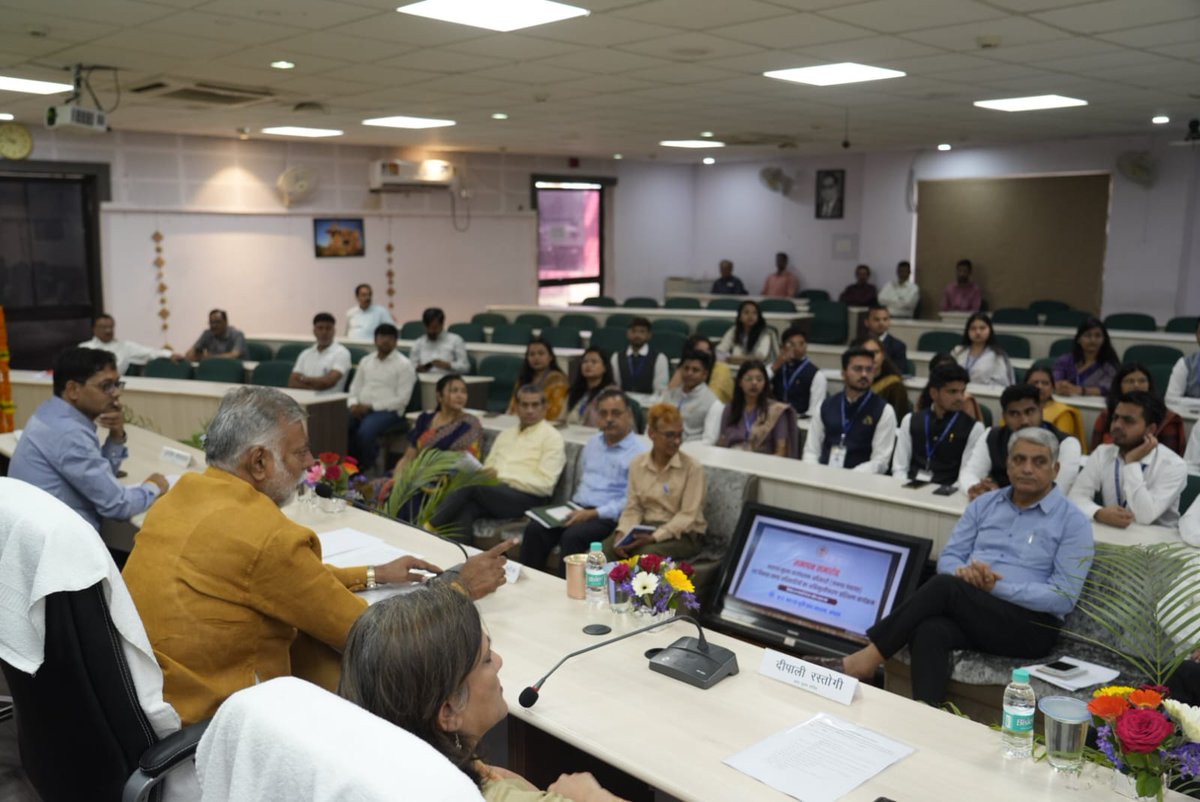 Prahlad Singh Patel ( वृक्ष से जल, जल से जीवन) tweet media