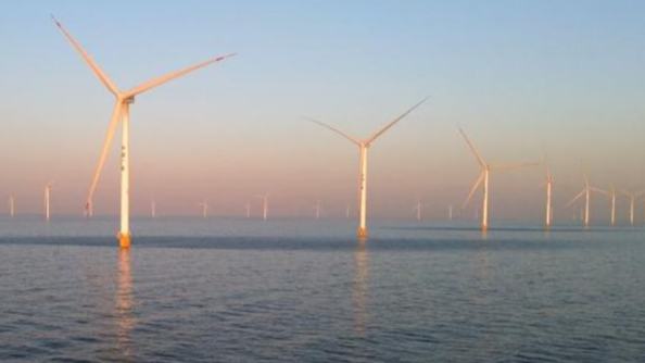 China hat seinen tiefstgelegenen Offshore-Windpark in Betrieb genommen. Der Windpark befindet sich im nördlichen Gelben Meer. Er liegt in Gewässern zwischen 52 und 56 Metern Tiefe und ist Chinas tiefstgelegenstes kommerzielles Offshore-Windprojekt. german.people.com.cn/n3/2026/0409/c…