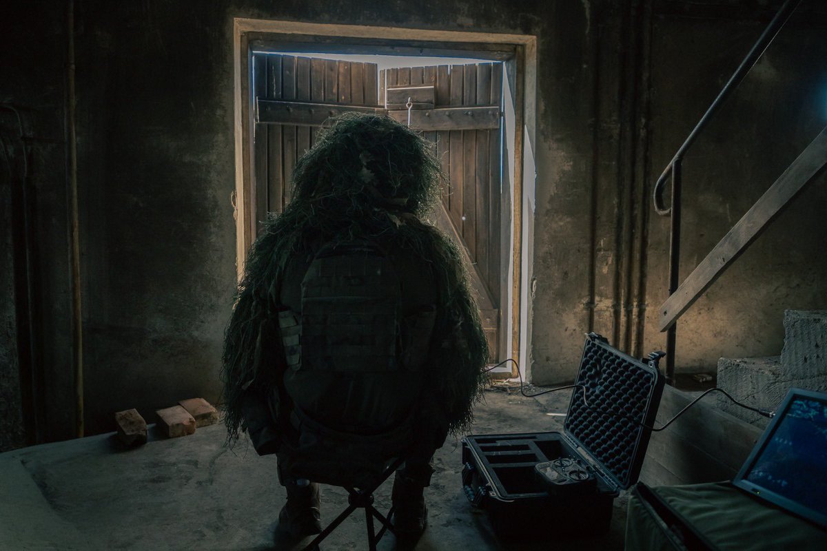 17WBZ's tweet image. Najpierw analiza terenu.
Potem identyfikacja celu.

👀 Obraz w czasie rzeczywistym.
Decyzje oparte na danych.

Codzienne szkolenie kompanii dronowej w #17WBZ.

#seek&amp;amp;destroy #1bpzmot