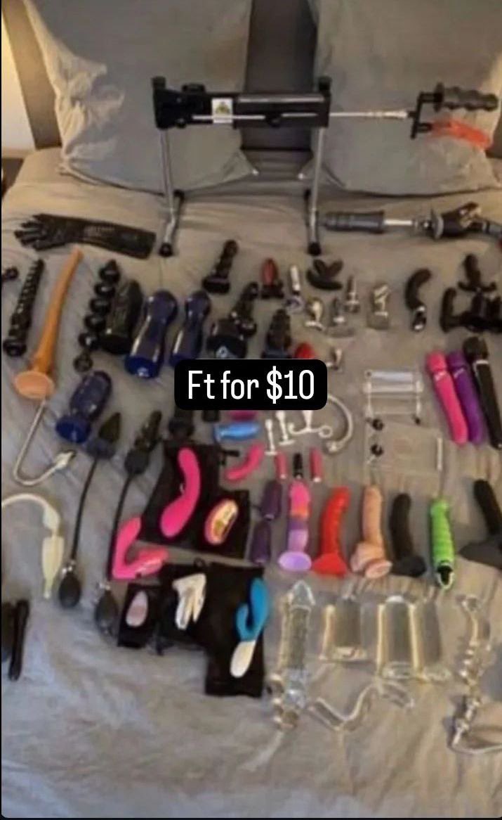 FT kitty tweet media