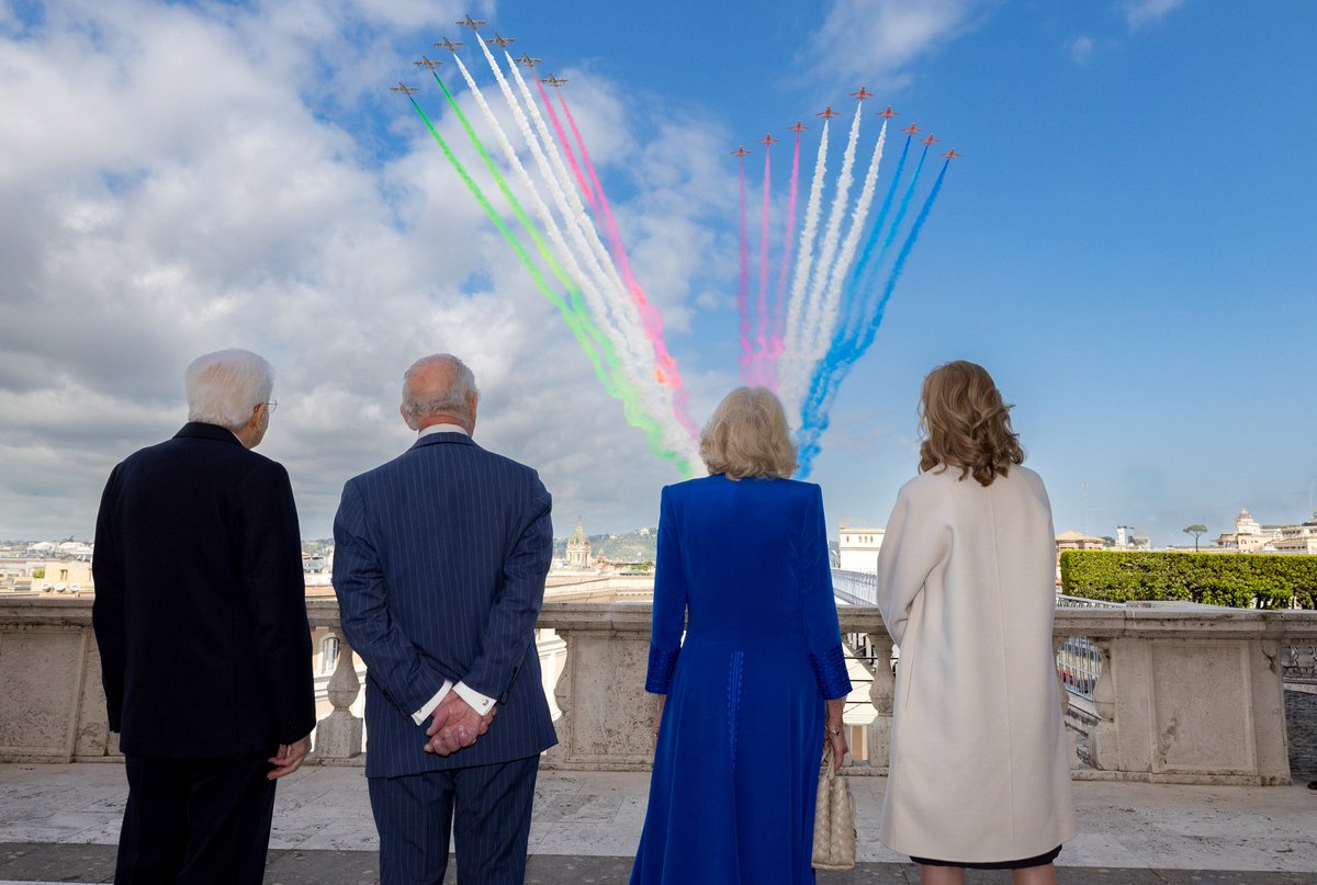 Italy in UK tweet media