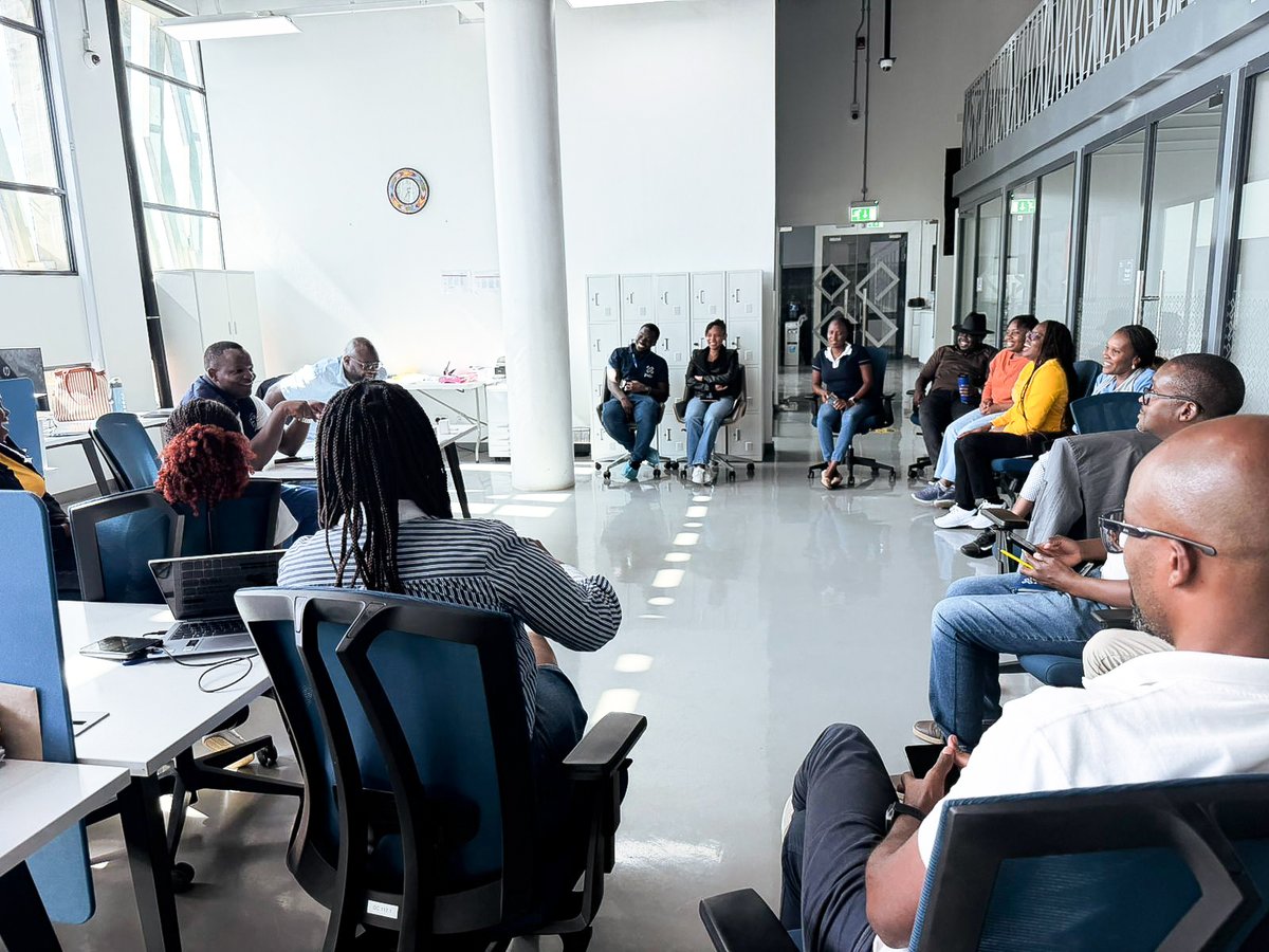 PAIX Data Centres tweet media