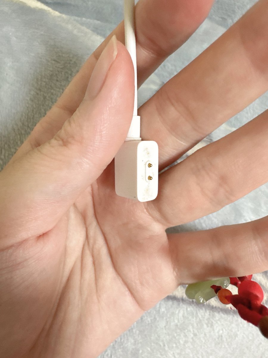 我跟我媽咪的床頭都有這種充電線
最近想買一些新玩具回來玩了
想順便給媽咪也買幾隻玩
不知道要買什麼好一點 https://t.co/xIobAoS1do