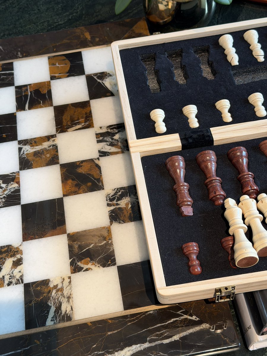 긴자식스 tweet media