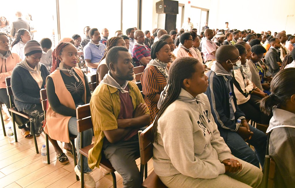 #Kwibuka32: Kuri uyu wa kane, muri @ButaroHospital habereye igikorwa ...