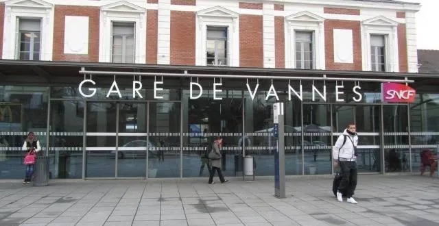 Fdesouche.com est une revue de presse tweet media