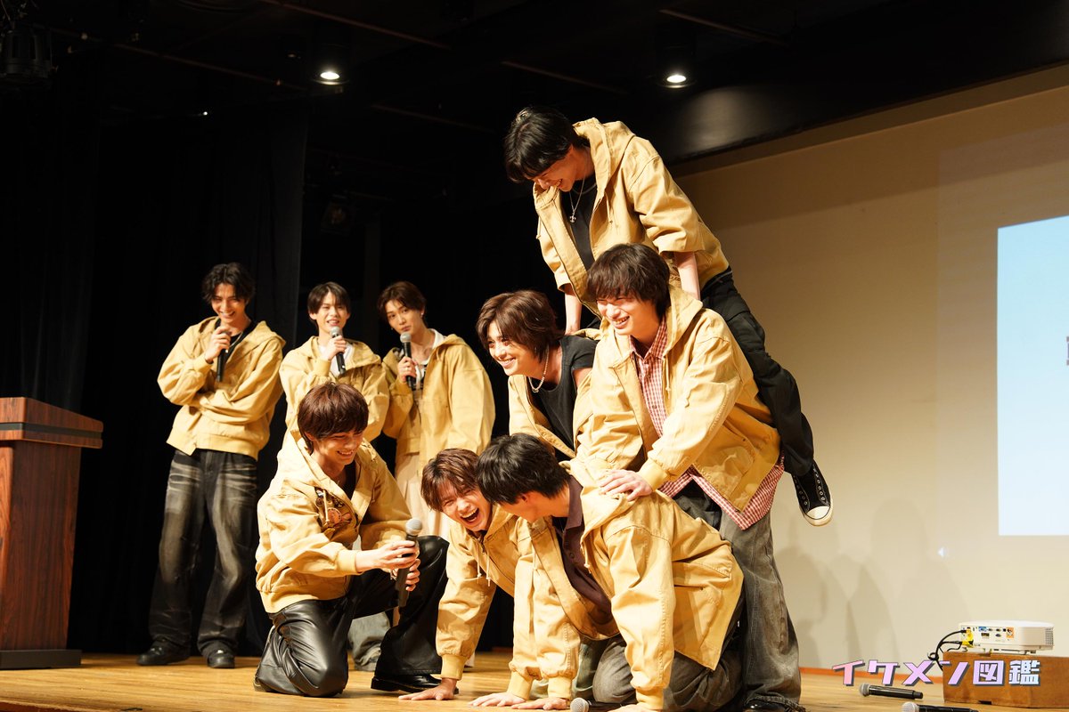ikemenzukan_pr's tweet photo. ☆・*:.｡. .｡.:*・☆゚・*:.｡. .｡.:*・
　　イベントレポート
☆・*:.｡. .｡.:*・☆゚・*:.｡. .｡.:*・

TRUSTAR BOYS 6th event -New Breeze-
3月23日の様子をお届け！📝
さらにプレゼントキャンペーンも実施🎁
https://t.co/VulhYt8rWP

#TRUSTARBOYS #スタボ
#赤羽流河 #秋田瑠威 #朝比奈琉良
#今井暖大 #中田凌多 #羽田将大
#葉山陽琉 #村下良音 #若林星弥