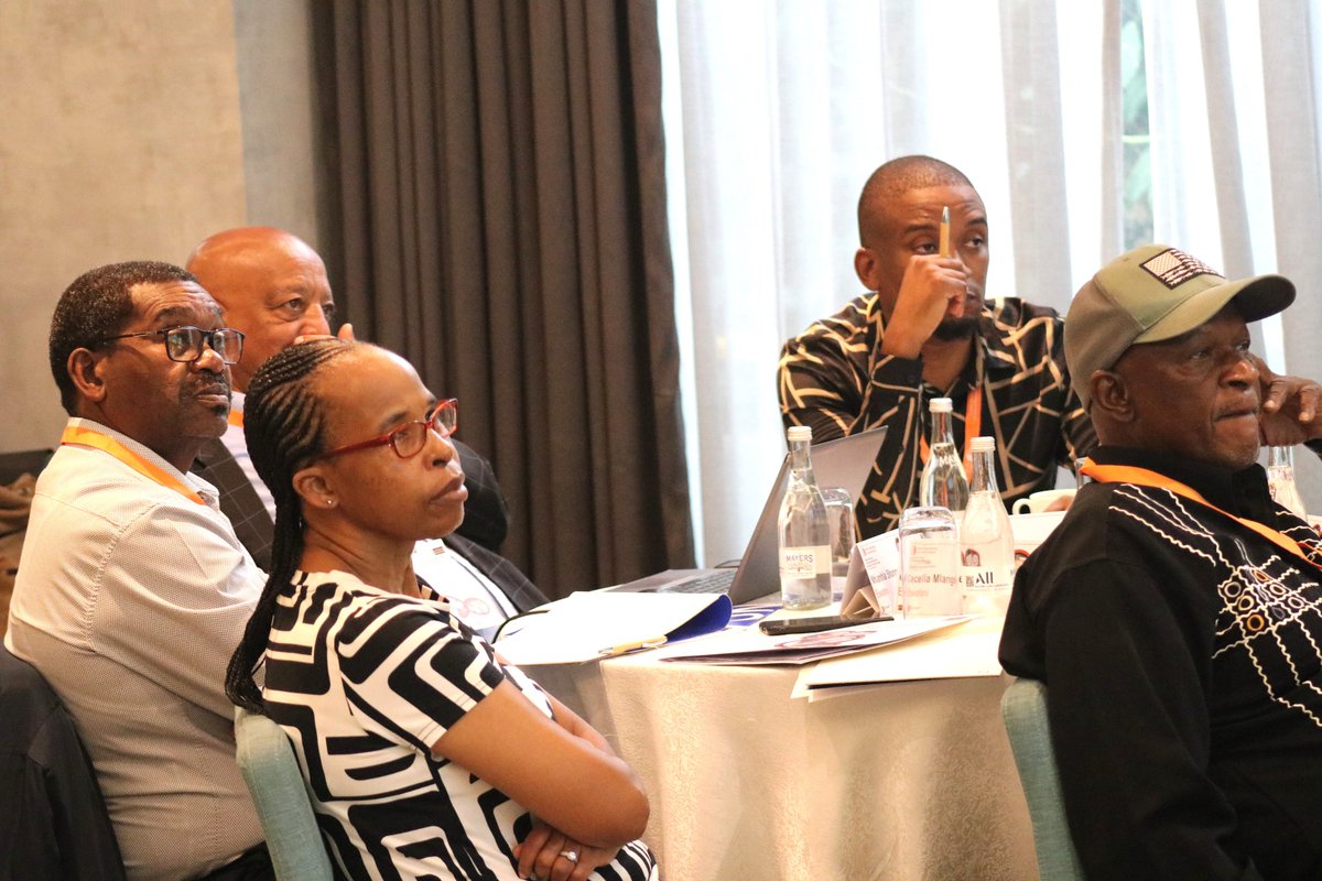 World Organisation for Animal Health in Africa tweet media