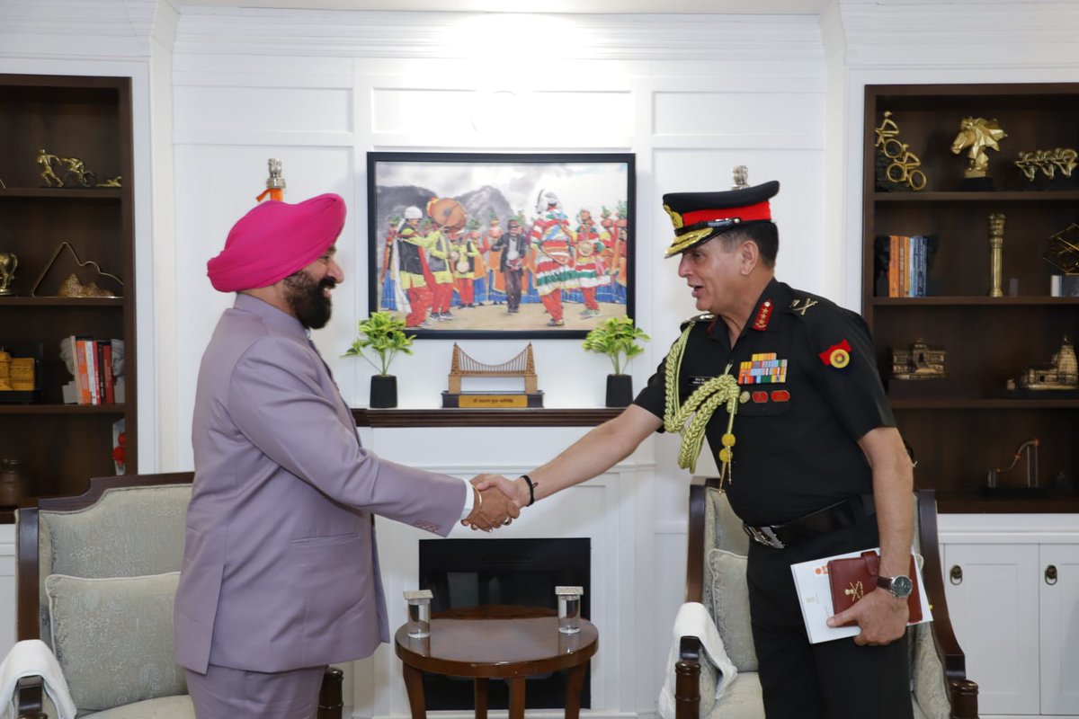 LtGenGurmit's tweet photo. During a meeting held today in New Delhi with the Vice Chief of Army Staff, Lieutenant General Dhiraj Seth, PVSM, UYSM, AVSM, a fruitful discussion took place on various subjects related to national security, military cooperation, and the strategic significance of Uttarakhand.

#NationFirst #JaiHind

@adgpi 

@rashtrapatibhvn @VPIndia @PMOIndia @narendramodi @HMOIndia @AmitShah @DIPR_UK