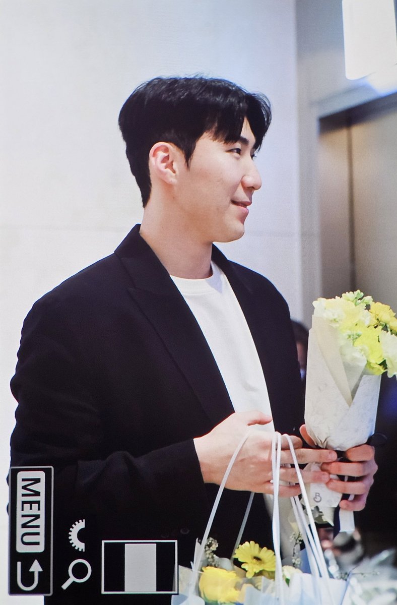 12_starlight_'s tweet photo. #문정현 https://t.co/iuOcUf5X3x