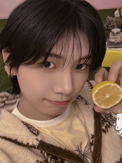 알라뷰쏘명즈🐾 tweet media