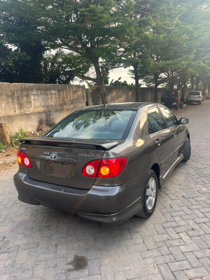 Fourwheelsautos's tweet image. Thursday morning Deal!
Toyota Corolla SE 2007/08 ⚡️

Foreign used 🇺🇸
February 2026 entry
Sport edition.

Clean, sharp and fuel-efficient with that sporty feel.

If you want something reliable but not boring, this is it.
📍#Lagos 
💰 ₦9M 

Serious buyers only.
DM on WhatsApp 👉