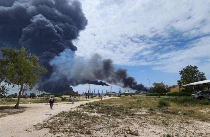 thatdayin1992's tweet image. The attack on Iran's Lavan refinery was likely carried out by the UAE, which was responded to very quickly in Fujairah.