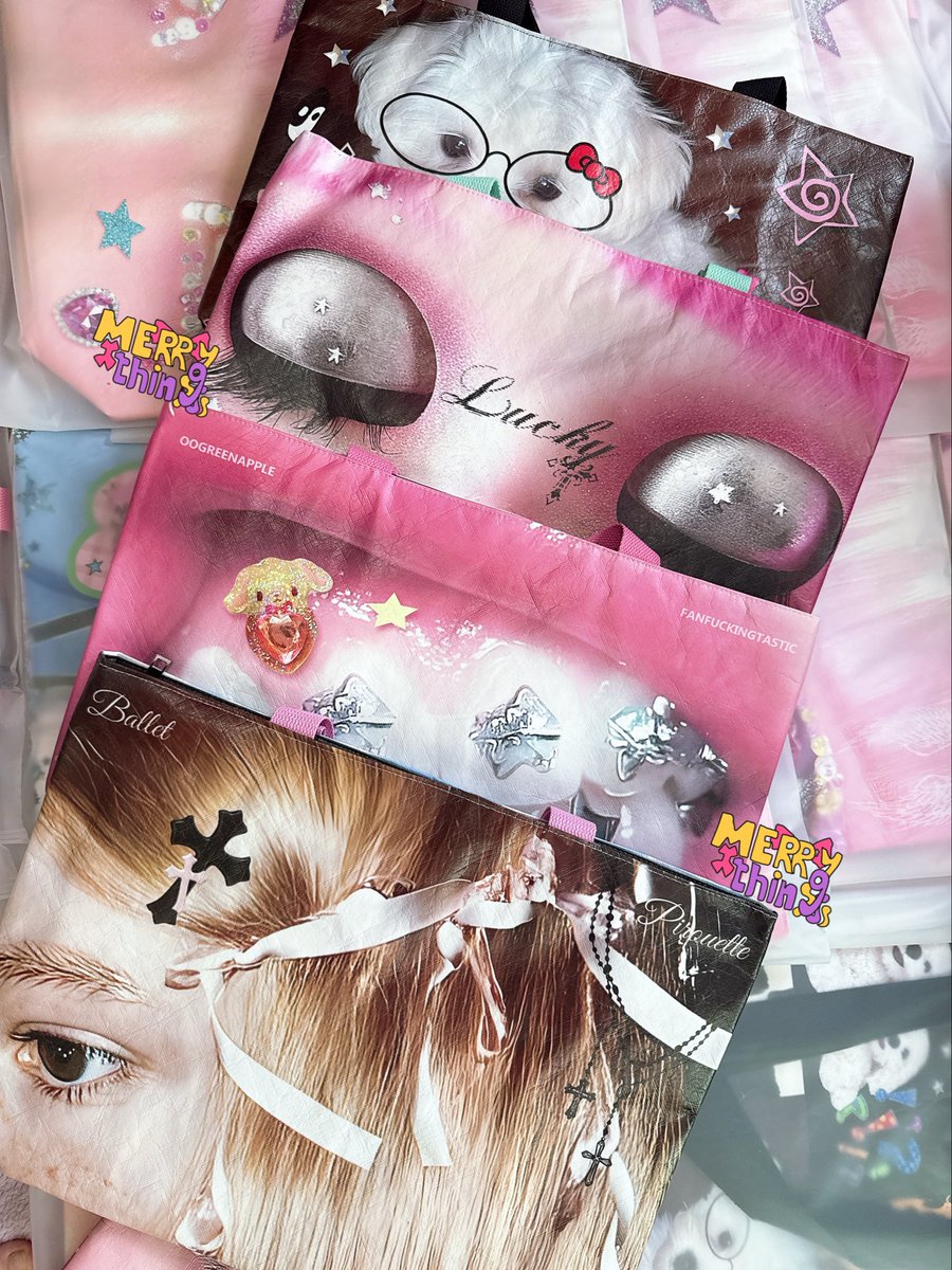 merryxthingsss's tweet image. ยังมีพร้อมส่งทุกลายค่า⭐️ Oogreenapple🎀 tote bag y2k＊กระเป๋าสกรีนลาย 2ด้าน เนื้อผ้า DuPont 

☆ 770฿/ใบ รวมส่ง
หรือ 🛒 s.shopee.co.th/W2Zsb5dJM
ใช้โค้ดลดสูงสุด 25%+ส่งฟรี

#oogreenapple #กระเป๋า #totebag #mrryพร้อมส่ง