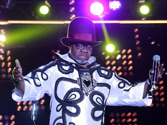mediacongo's tweet photo. #Kinshasa: Le festival « Que Viva Papa #Wemba » se tiendra du 18 au 24 avril pour commémorer le 10e anniversaire de la disparition de l'icône de la #Rumba. Les festivités débuteront par une « Nuit de la Sape » à l'hôtel Pullman et incluront des concerts au village #Molokaï. Le point d'orgue sera l'inauguration d'un nouveau village Molokaï à l'Académie des Beaux-Arts le 24 avril, décrétée « Journée de la Rumba » par l'#UA