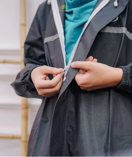 girieggi's tweet photo. Budget lagi mepet tapi butuh yang fungsional? 

https://t.co/a7Z3wGzCFU

Paket setelan yang satu ini solusinya. Murah tapi bukan murahan, udah dapet baju sama celana yang jahatannya rapi.

Cocok banget buat stok di bagasi motor,
Cuma 52rb-an aja! https://t.co/elicXleMw6