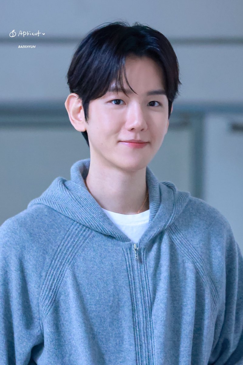 수야˳˳ tweet media