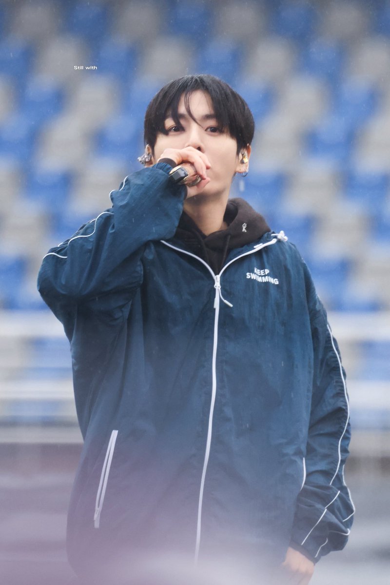 Still with tweet media