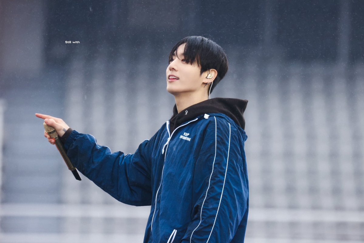 Still with tweet media